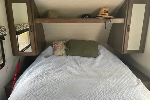 Tracer travel trailer