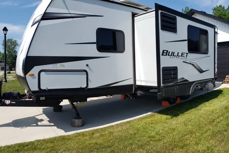 Greg's Keystone Bullet 250BHS Travel Trailer