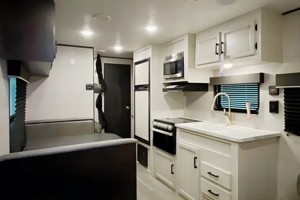 Ion's Jayco Jay Flight SLX 8 264BH Travel Trailer