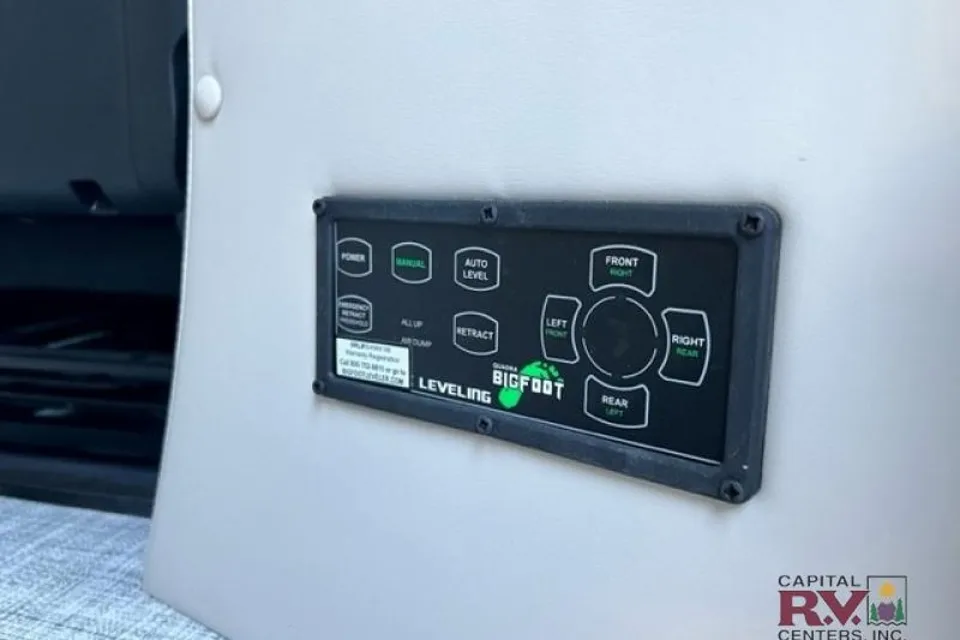 2021 Luxury Class C, sleep 5,Mercedes! Solar, AC, Heat, Generator, Slide out and Starlink