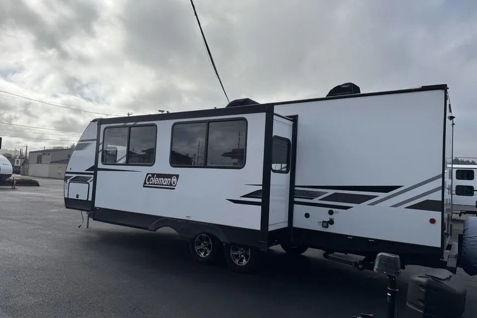 Paige's Coleman Lantern Lite Travel Trailer