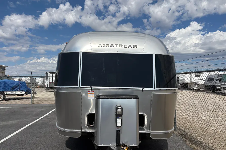 Great For Families with Young Kids - Airstream Flying Cloud 25FB