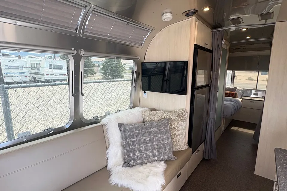 Great For Families with Young Kids - Airstream Flying Cloud 25FB