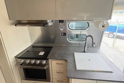 Great For Families with Young Kids - Airstream Flying Cloud 25FB