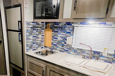 William's Gulf Stream Conquest 197BH Travel Trailer
