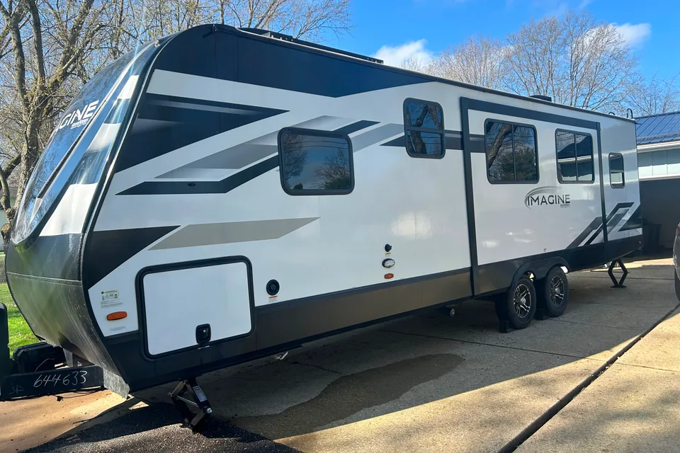 Erika's Grand Design Imagine Travel Trailer