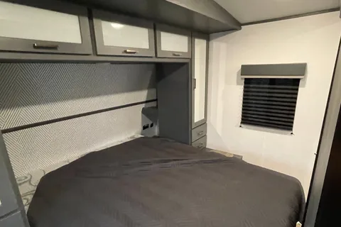 ❤️✅We deliver & Set-Up! Loaded! Sleeps 10! 2022 Keystone Bullet Ultralite 287QBS