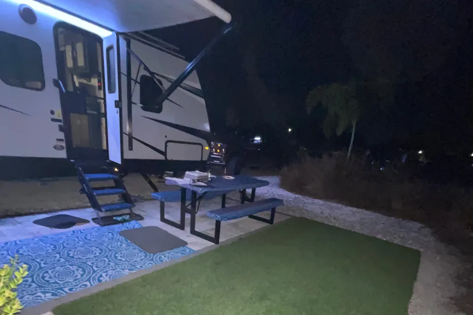 ❤️✅We deliver & Set-Up! Loaded! Sleeps 10! 2022 Keystone Bullet Ultralite 287QBS