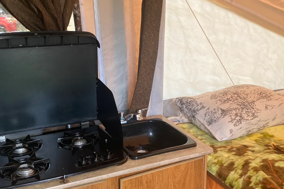 Cozy Coachmen Tent Trailer