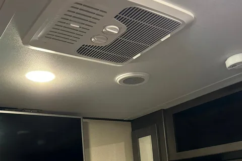 Leon’s Grand Design Transend 315BH 36FT Travel Trailer