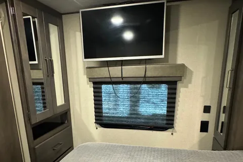 Leon’s Grand Design Transend 315BH 36FT Travel Trailer