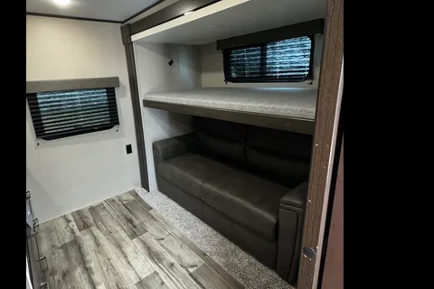 Leon’s Grand Design Transend 315BH 36FT Travel Trailer