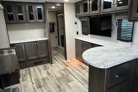 Leon’s Grand Design Transend 315BH 36FT Travel Trailer