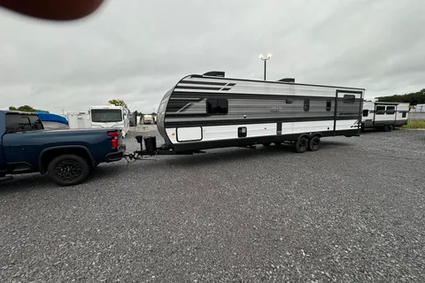 Leon’s Grand Design Transend 315BH 36FT Travel Trailer