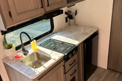 2025 Grand Design Transcend 151BH Travel Trailer