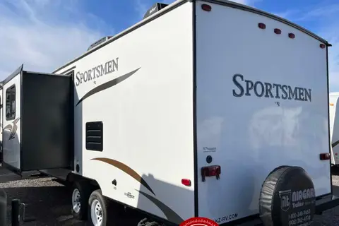 Pete's  Sportsman Bunkhouse 