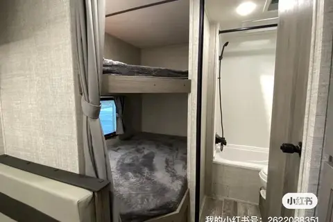 Grand Travel Trailer