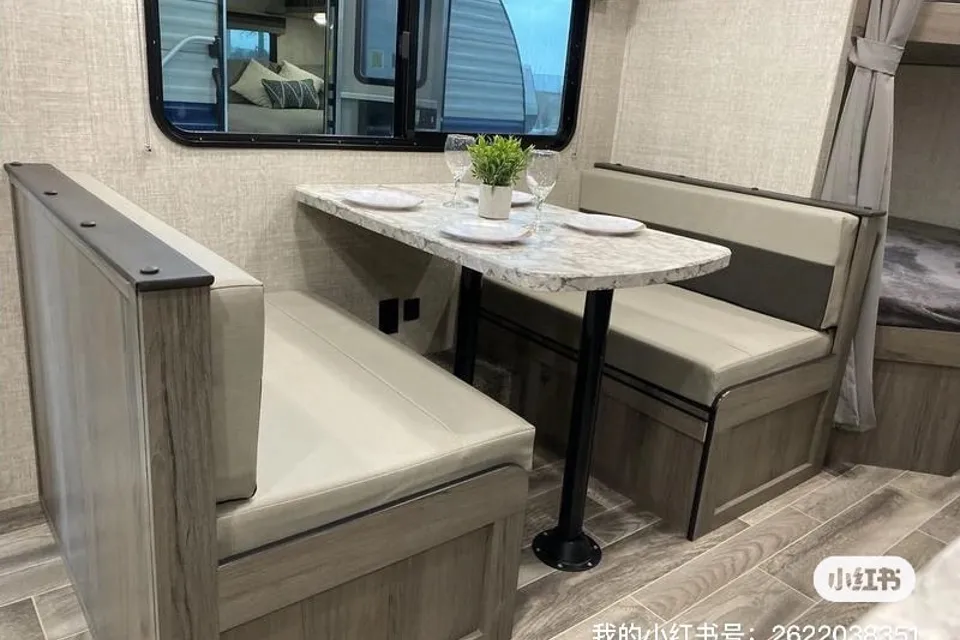 Grand Travel Trailer