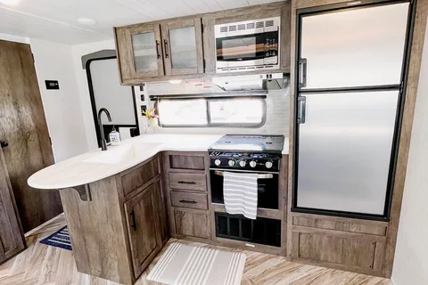  Forest River Wildwood X-Lite Travel Trailer