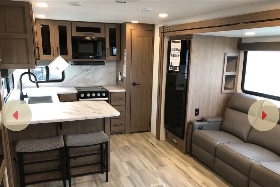 Cassy's Alliance RV 294RK Travel Trailer