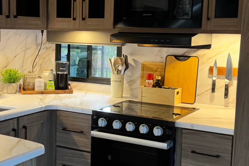 Cassy's Alliance RV 294RK Travel Trailer