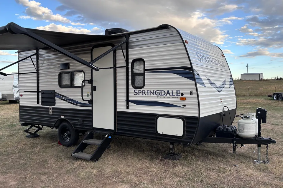 alyssa's Keystone springdale 1760BH Travel Trailer