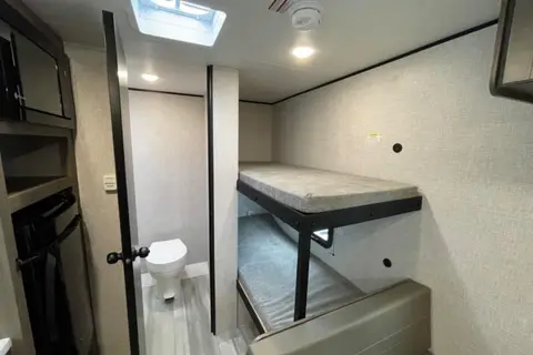Roam Rover 1 2025 Travel Trailer