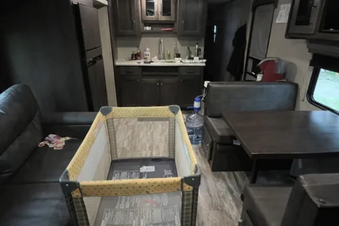 Michael's Grand Bunkhouse 297QB Transcend