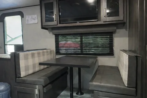 Michael's Grand Bunkhouse 297QB Transcend