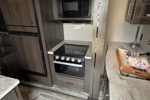 Michael's Grand Bunkhouse 297QB Transcend