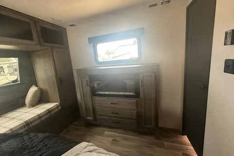 Troy & Kaila’s Venture RV SPORTTREK Travel Trailer