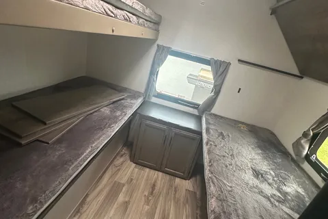 Troy & Kaila’s Venture RV SPORTTREK Travel Trailer