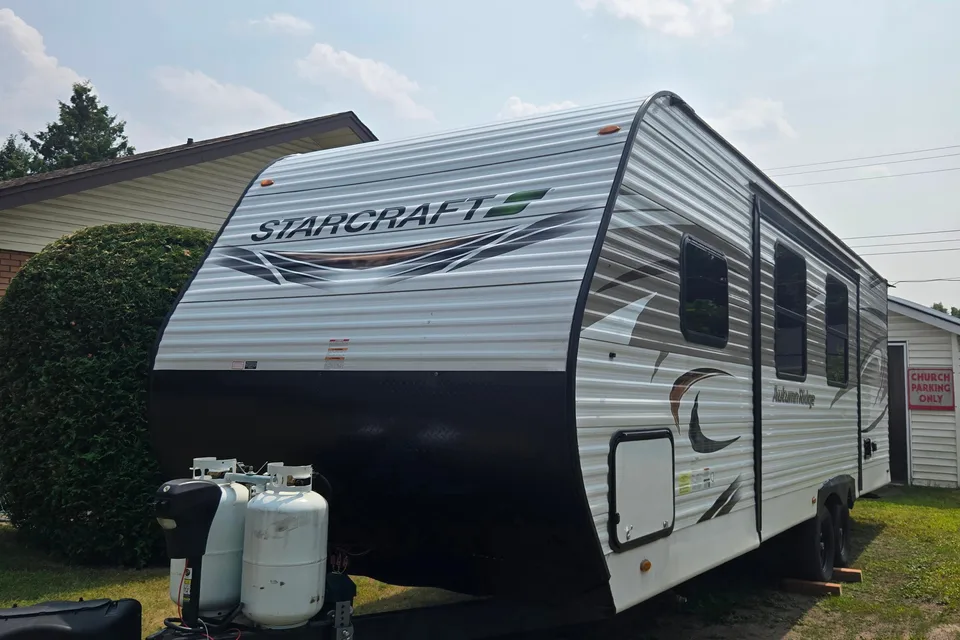 Joshua's Starcraft Autumn Ridge Travel Trailer