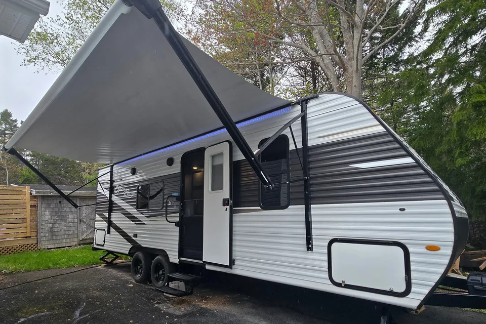 Alex's family friendly Camper