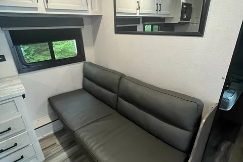 Alex's family friendly Camper