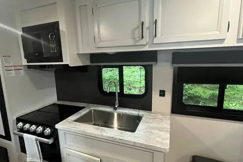 Alex's family friendly Camper