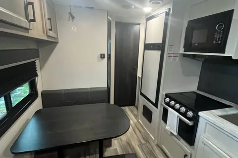 Alex's family friendly Camper