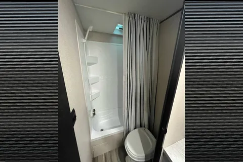 Alex's family friendly Camper