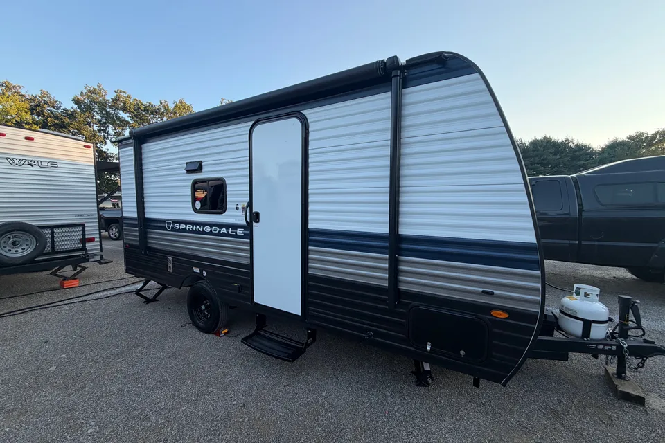 Nomadic Nature Rentals w Luxury Amenities (Mini)