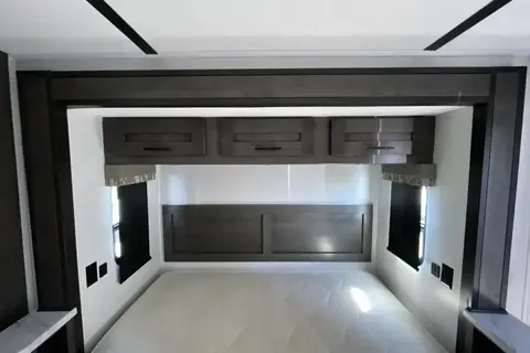 2024 FR3 30DS Luxury Class A | Easy to Drive | Sleeps 6 | Like New