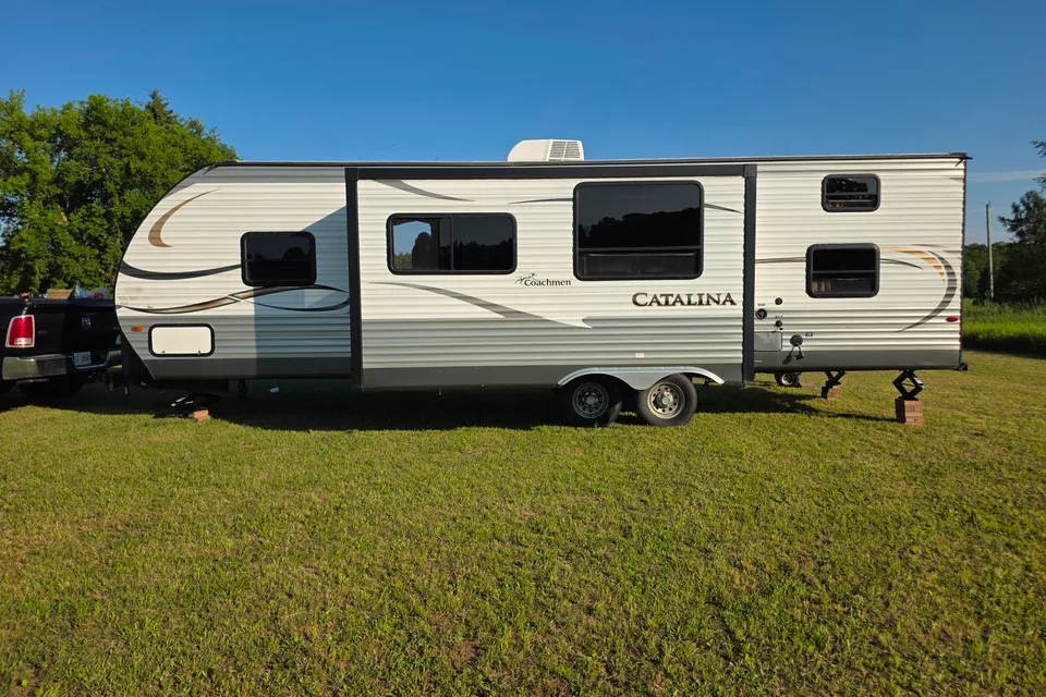 Will's Coachmen Catalina Travel Trailer