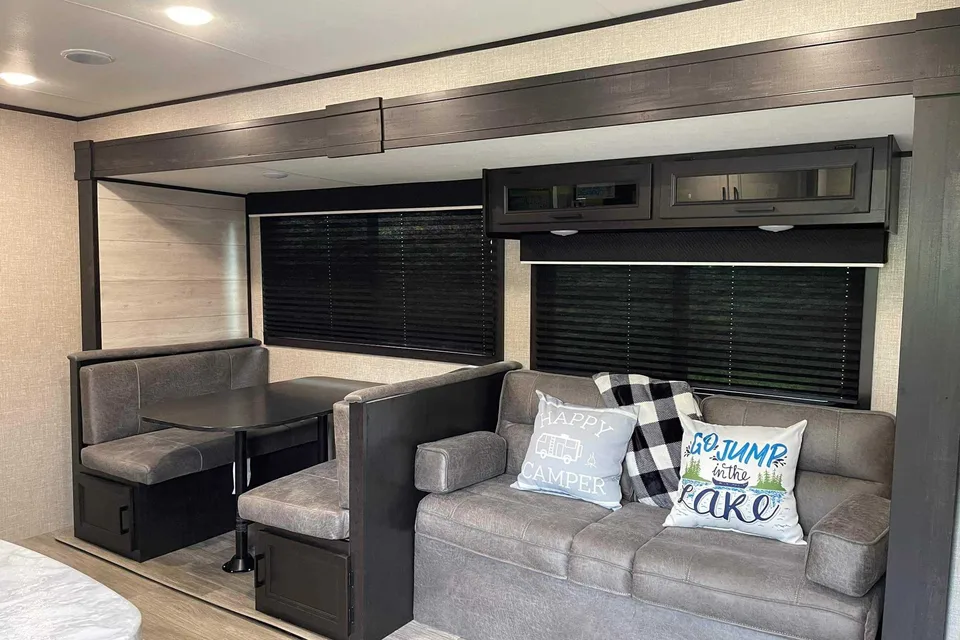 2022 Jayco flight slx8 267Bhs Travel Trailer