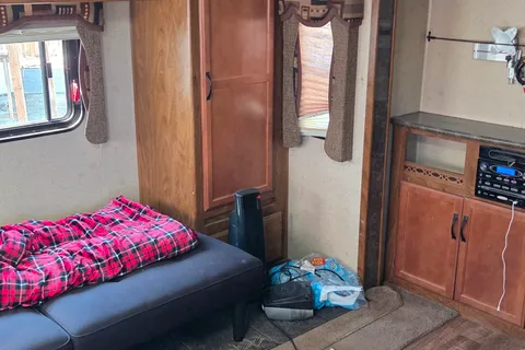 Otoniel's Timber Ridge RV