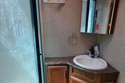 Otoniel's Timber Ridge RV