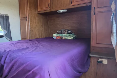 Otoniel's Timber Ridge RV
