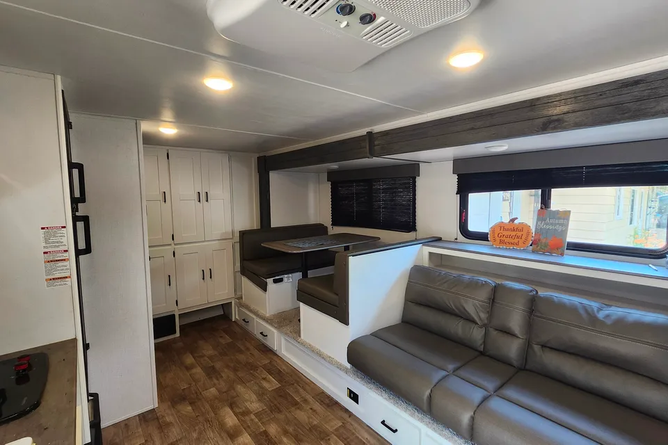 Stewart's Hideout 2 axle , one master bedroom, Travel Trailer