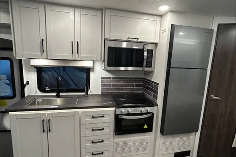 (RV-with-ME) 2026 Jayco Redhawk 24B