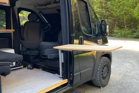 Van-Escapades 22-001 - Promaster 4 places