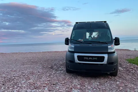 Van-Escapades 22-001 - Promaster 4 places