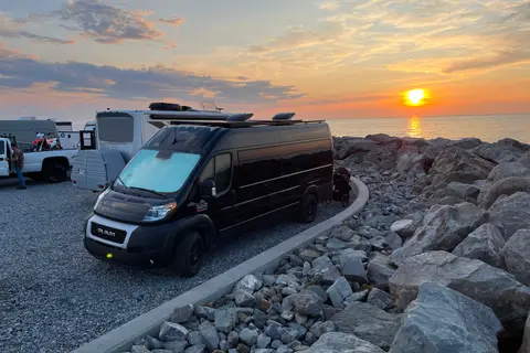 Van-Escapades 22-001 - Promaster 4 places
